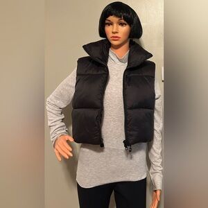 Fuinloth Women's Padded Puffer Vest Zip
Crop-Size M